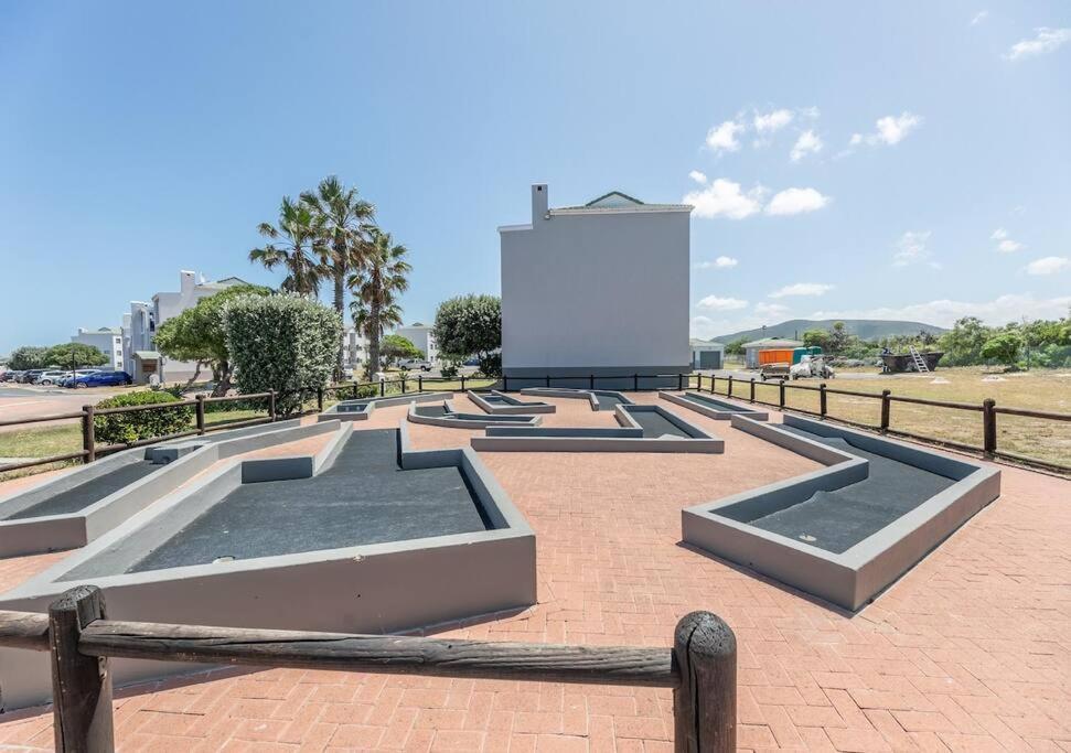 - Big Bay, Apartment Cape Town