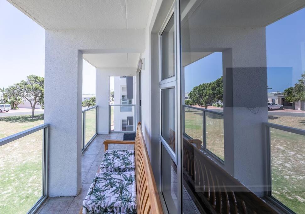 - Big Bay, Apartment Cape Town