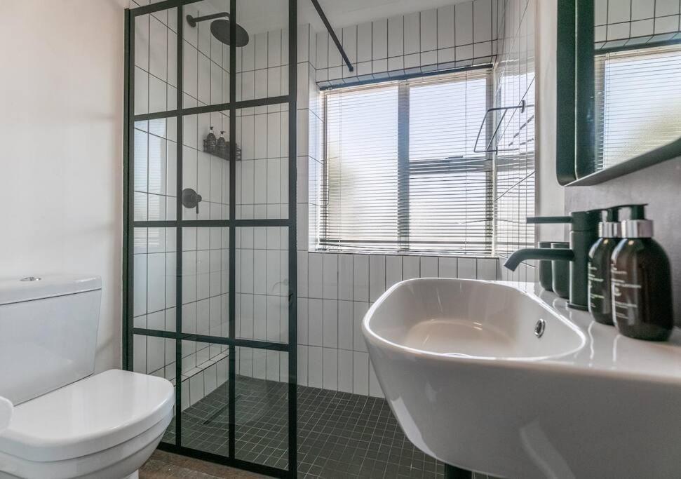 - Big Bay, Apartment